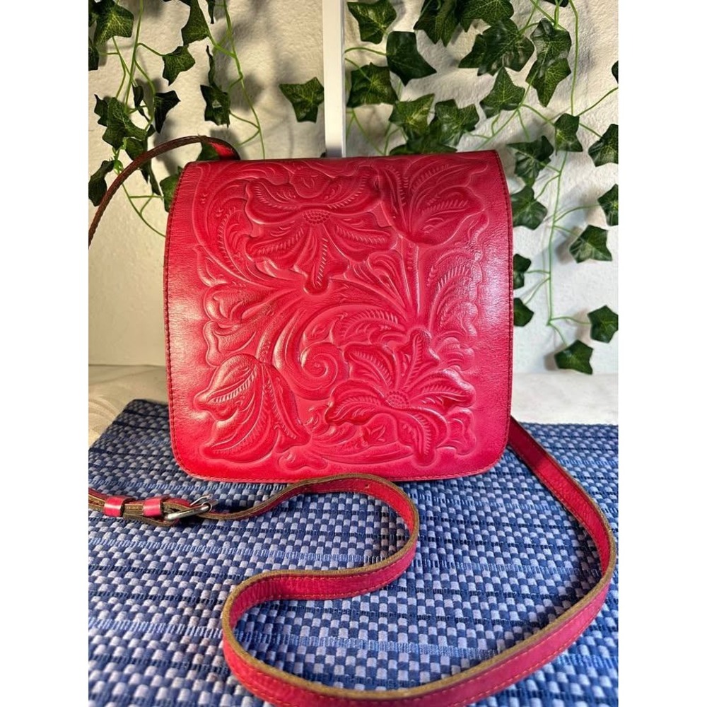Patricia Nash Granada Crossbody Bag – Fuchsia Tooled Leather